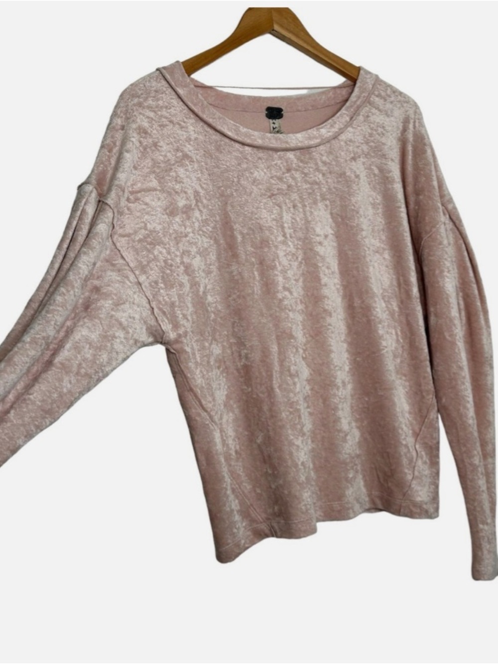 Free People - We the Free Milan Crushed mVelvet Long-Sleeve Pullover Top - Picture 4 of 7